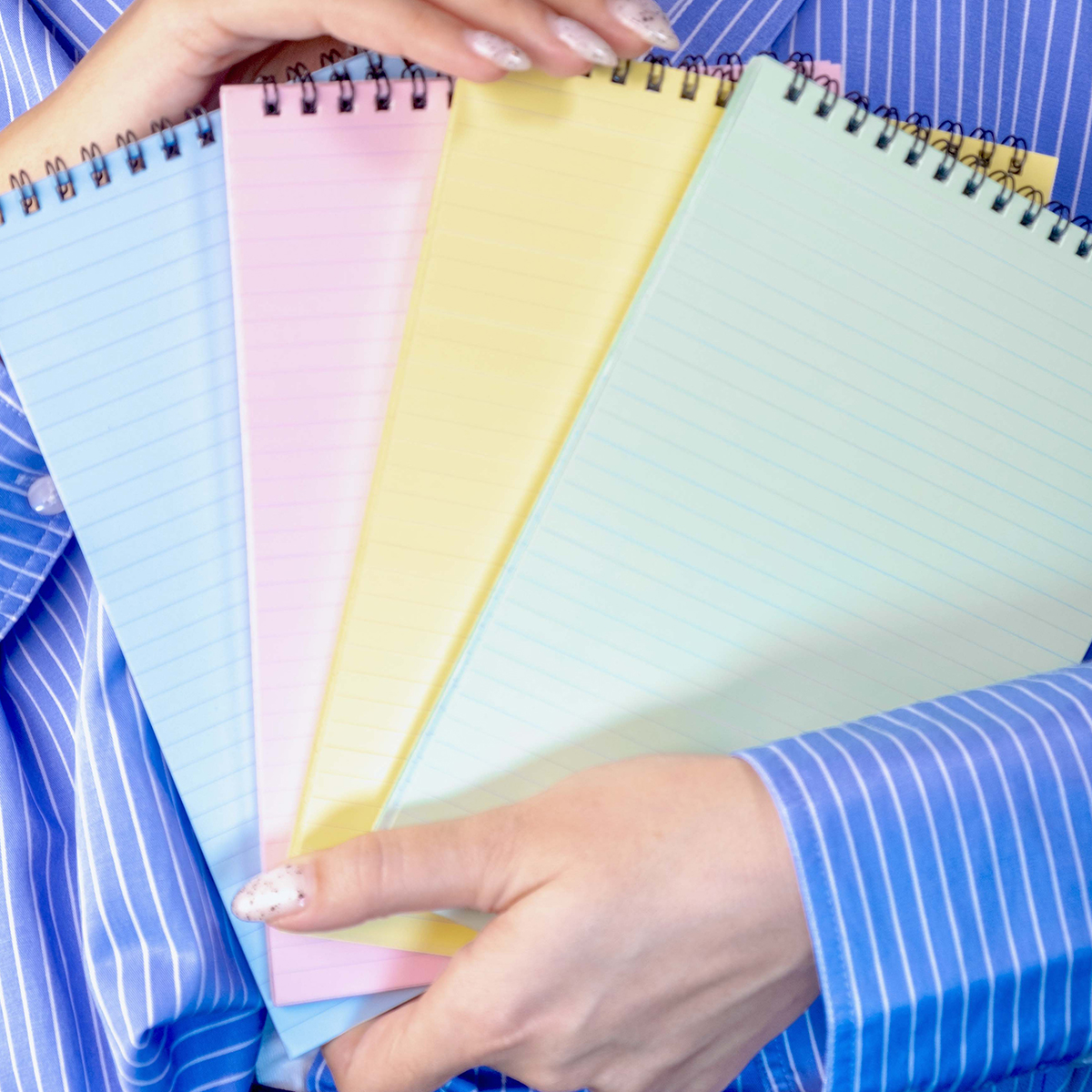 Dream Notes Üst Spiralli 4 Farklı Renk Çizgili A5 Defter Seti