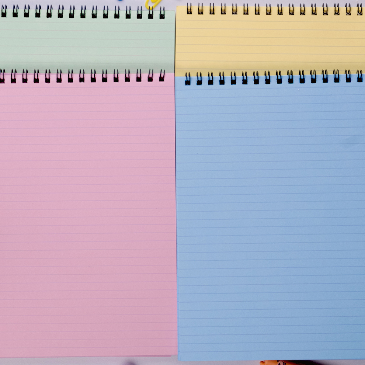 Dream Notes Üst Spiralli 4 Farklı Renk Çizgili A5 Defter Seti