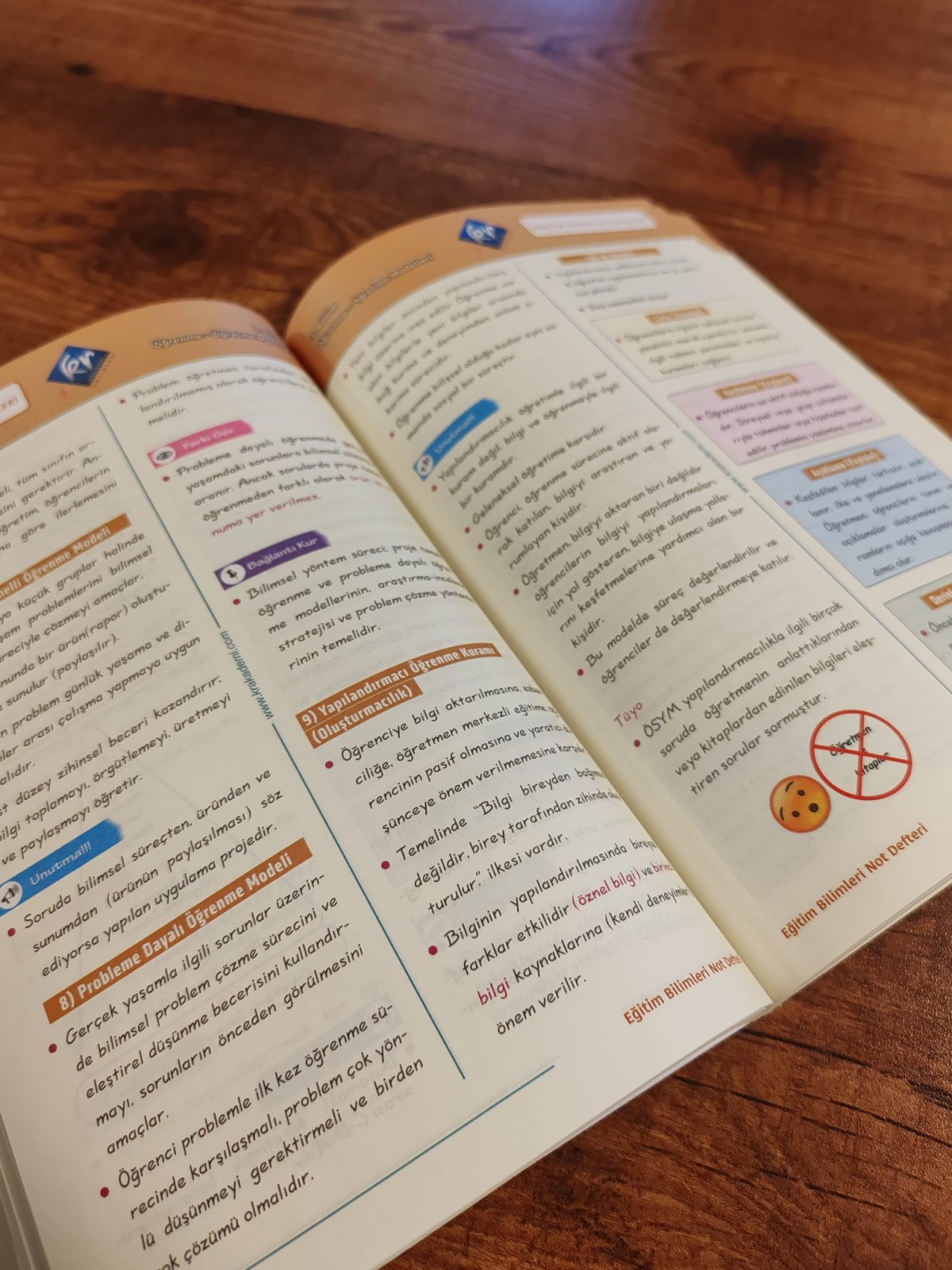 KPSS Eğitim Bilimleri Defterleri (2 Cilt) KR Akademi Yayınları