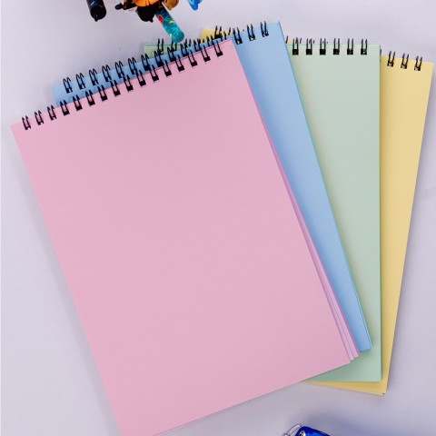 Dream Notes Üst Spiralli 4 Farklı Renk Çizgisiz A5 Defter Seti