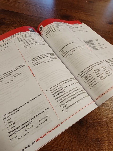2026 KPSS'nin Şifreleri Genel Yetenek Genel Kültür Tek Kitap Soru Bankası KR Akademi Yayınları