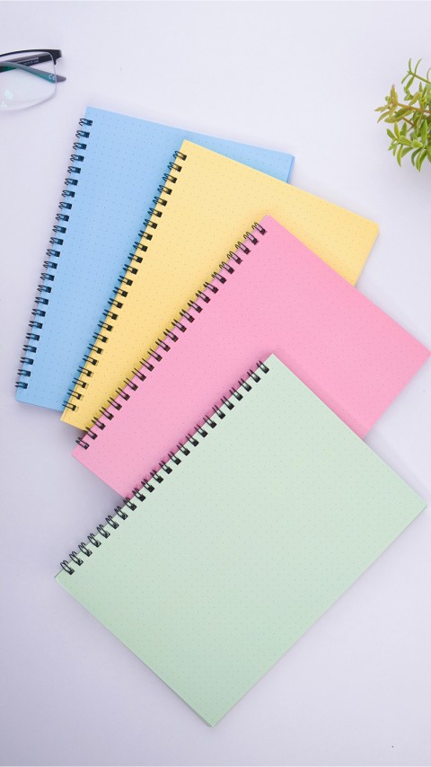 Dream Notes 4 Farklı Renk Noktalı A5 Defter Seti